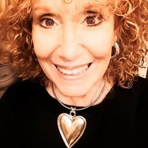 Meet your Posher, Nancy